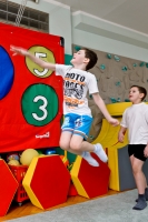 Фотография детей на физкультурном занятии 